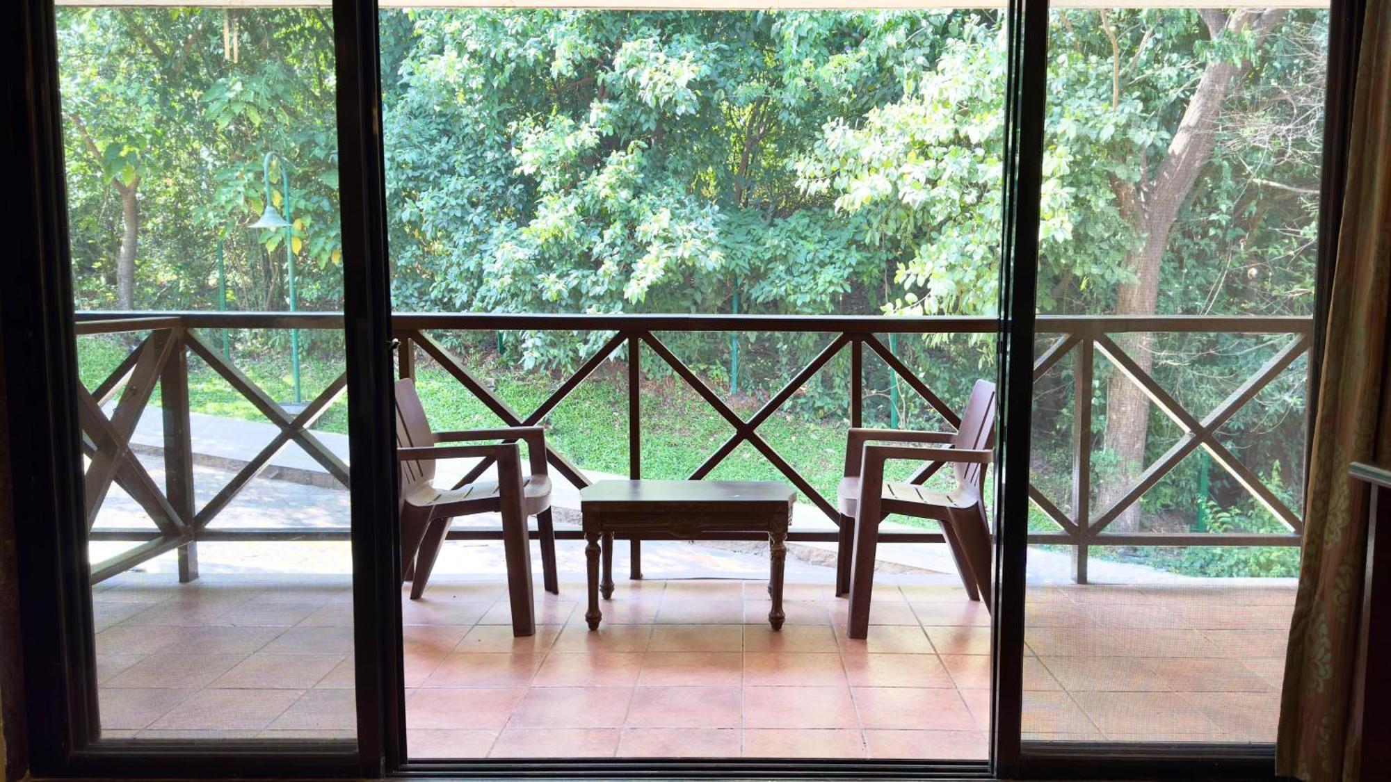 Upper Deck Resort - Stay And Relax At The Highest Peak لونافالا المظهر الخارجي الصورة