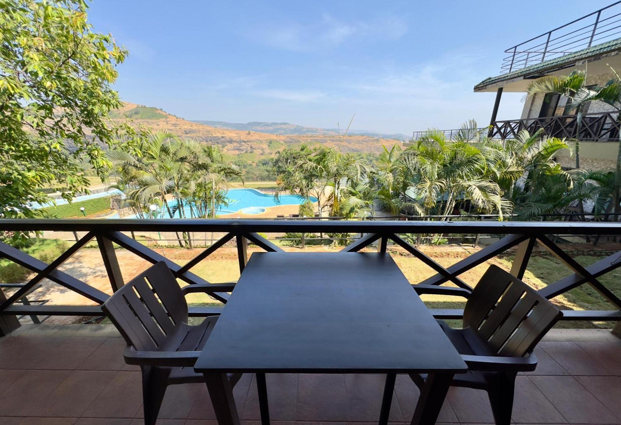Upper Deck Resort - Stay And Relax At The Highest Peak لونافالا المظهر الخارجي الصورة
