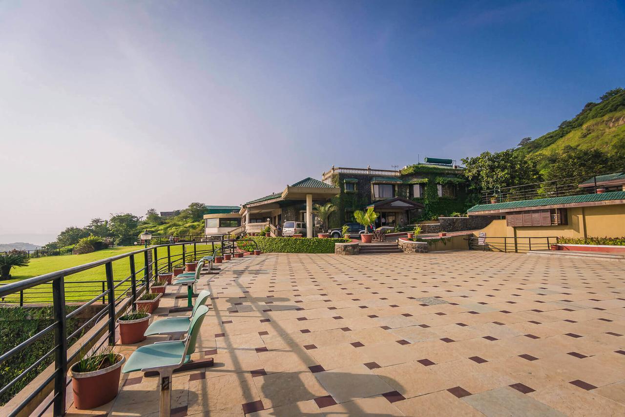 Upper Deck Resort - Stay And Relax At The Highest Peak لونافالا المظهر الخارجي الصورة